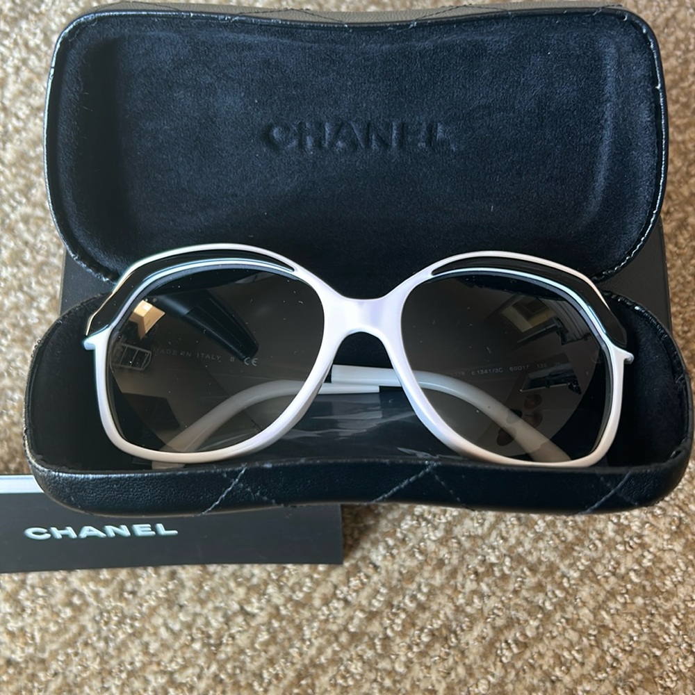 Chanel sunglasses. Oversized. Black and white. Box, care instructions, case.